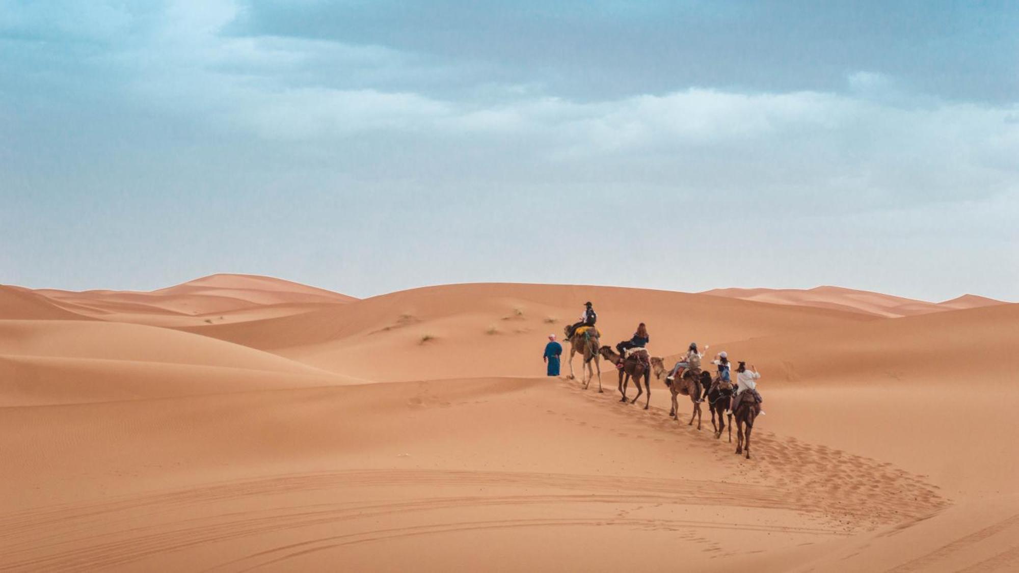 Merzouga Highdune Camp With Heated Tents Exterior photo